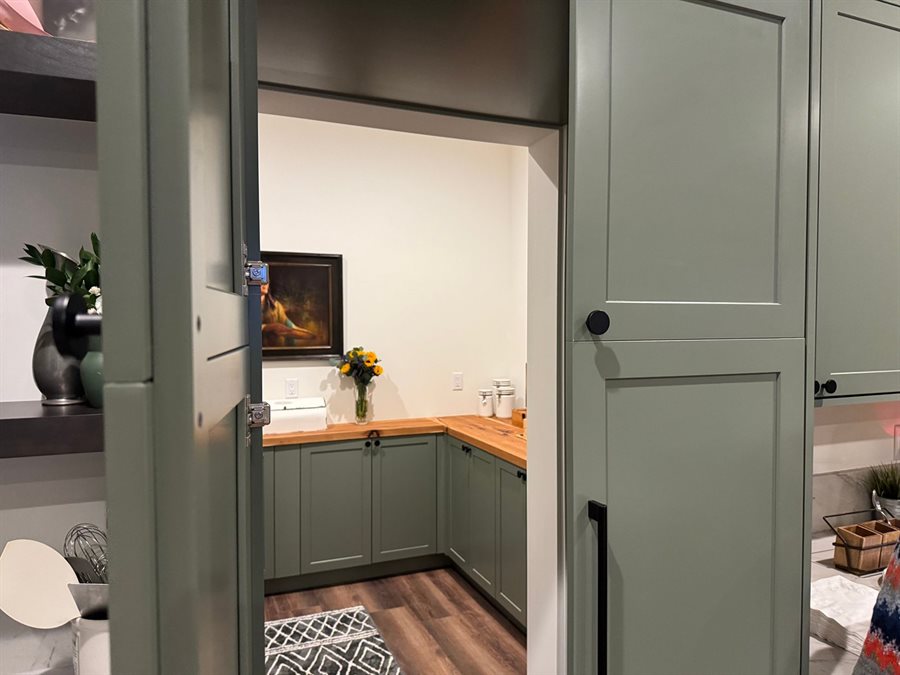 Hidden painted pantry cabinets by Blue Mountain Design Bend Oregon